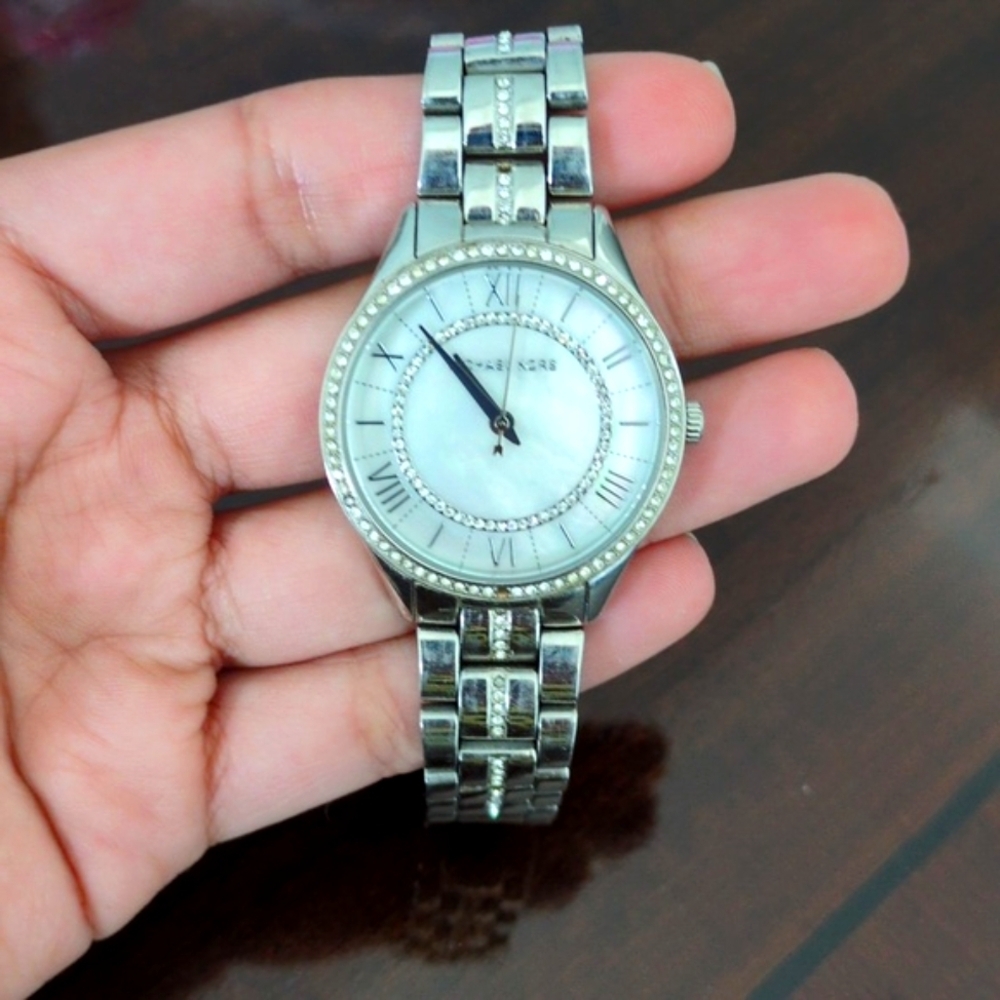 Michael Kors Silver Watch with Diamonds And White Pearl Base